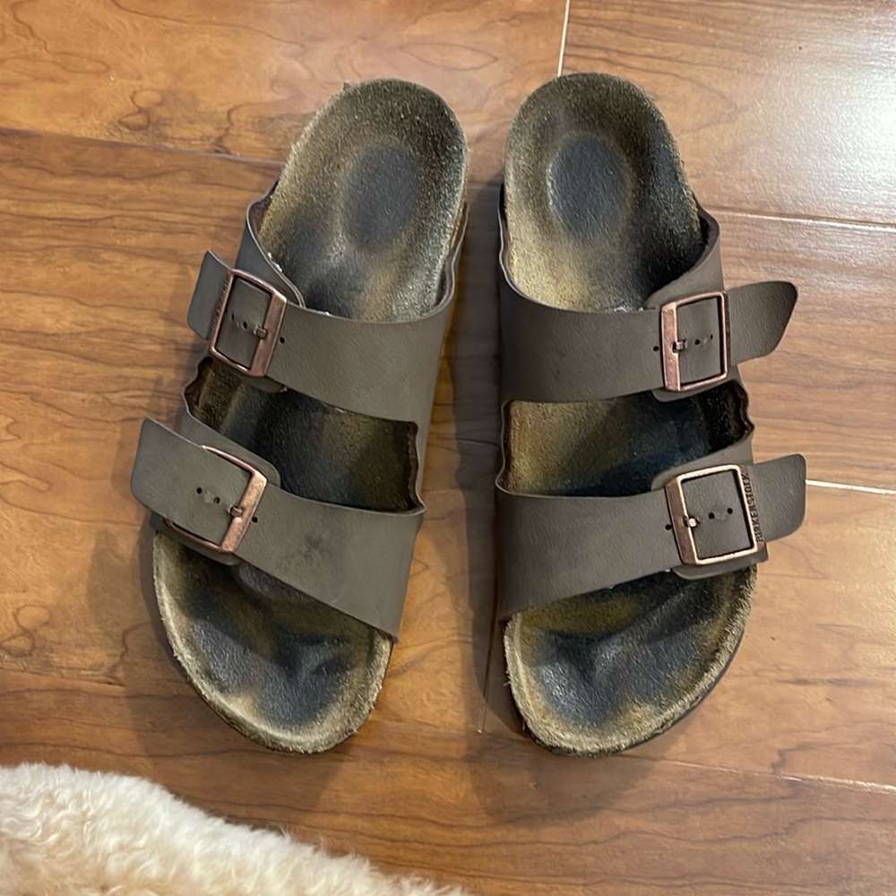 Men’s Birkenstock Arizona Birkibuc Sandal, Mocha color, Size 10-10.5 U.S.